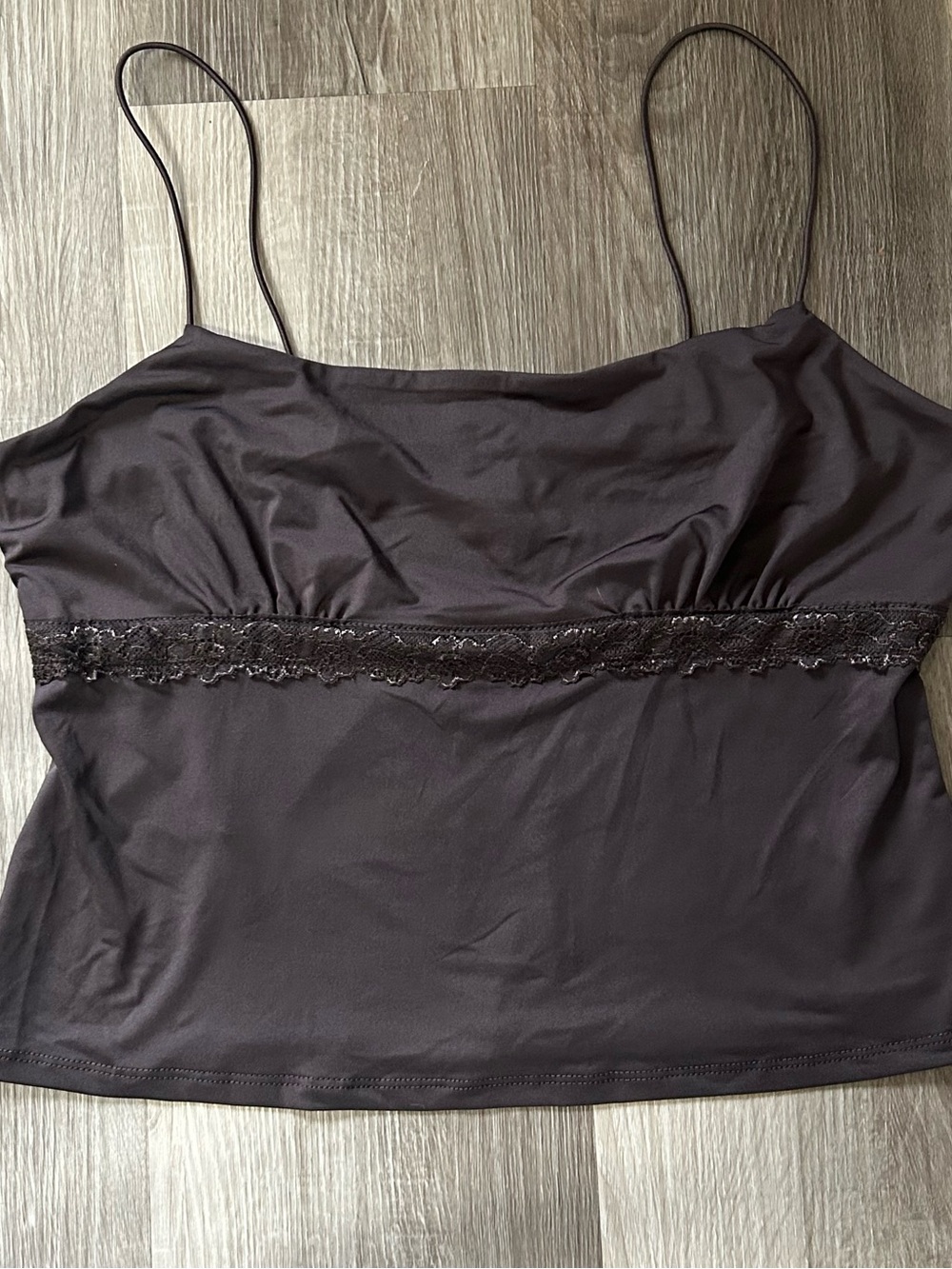 ❤️5 FOR $25❤️ Brown Satin Look Cropped Cami Lace Trim Spaghetti Strap Size M - Picture 2 of 9